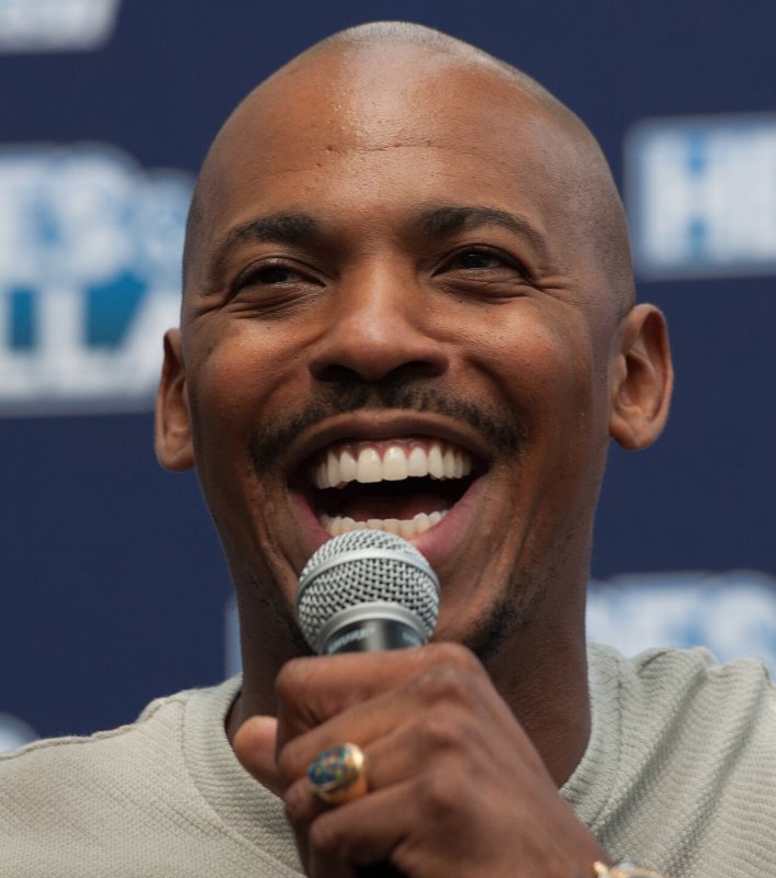 Mehcad Brooks, nel cast