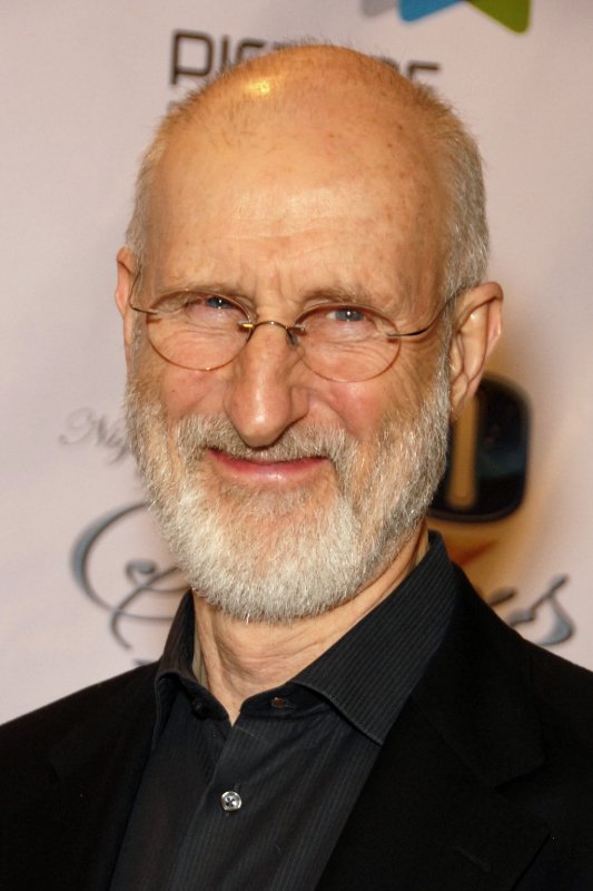 James Cromwell, nel cast
