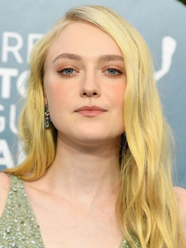 Dakota Fanning, nel cast