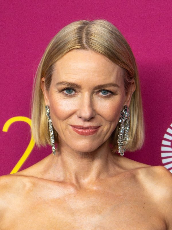 Naomi Watts, nel cast